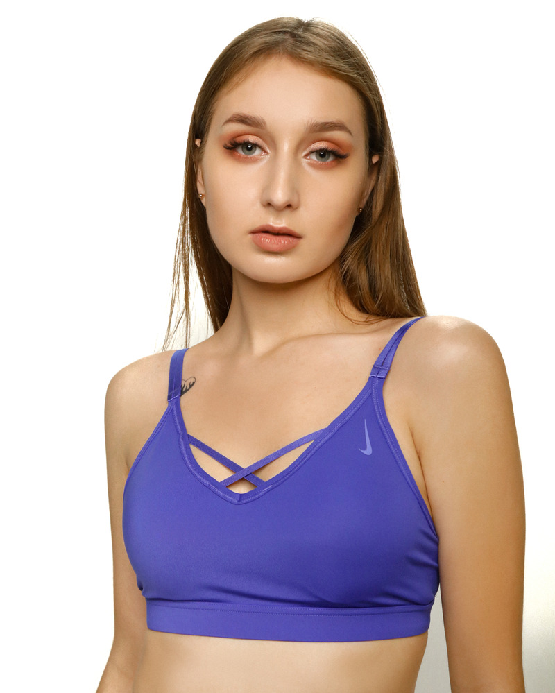 Nike Yoga Dri-Fit Indy  Αθλητικά Ρούχα, Παπούτσια & Αξεσουάρ